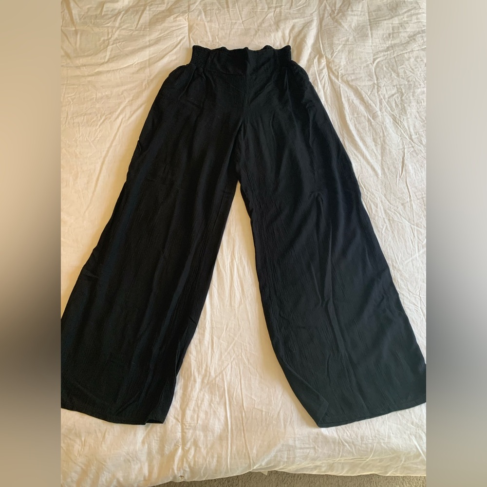 Black summer flowing pants. Size XL never worn. Very light